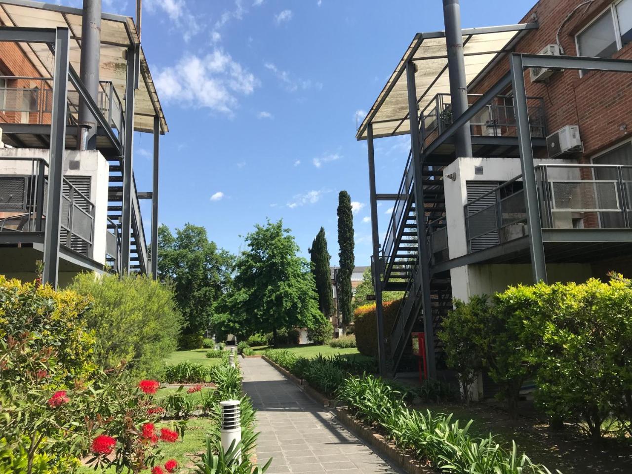 Apartamento En Country Pilar Piscina Parrilla Propia Hasta 4 Personas ภายนอก รูปภาพ
